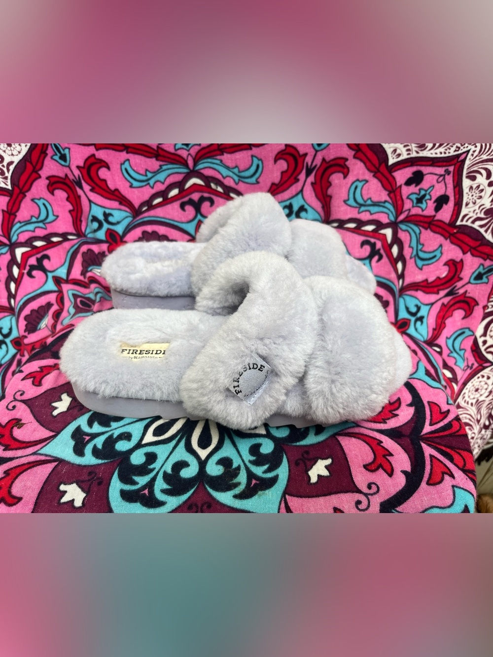 Fireside Women's Plush Slide Slippers in Light Gray